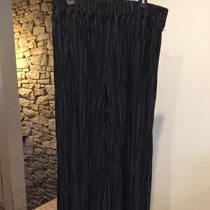 COXQ Woman Black Slacks SZ XXL, Stretch, Wide Leg Crinkle Material, NWT